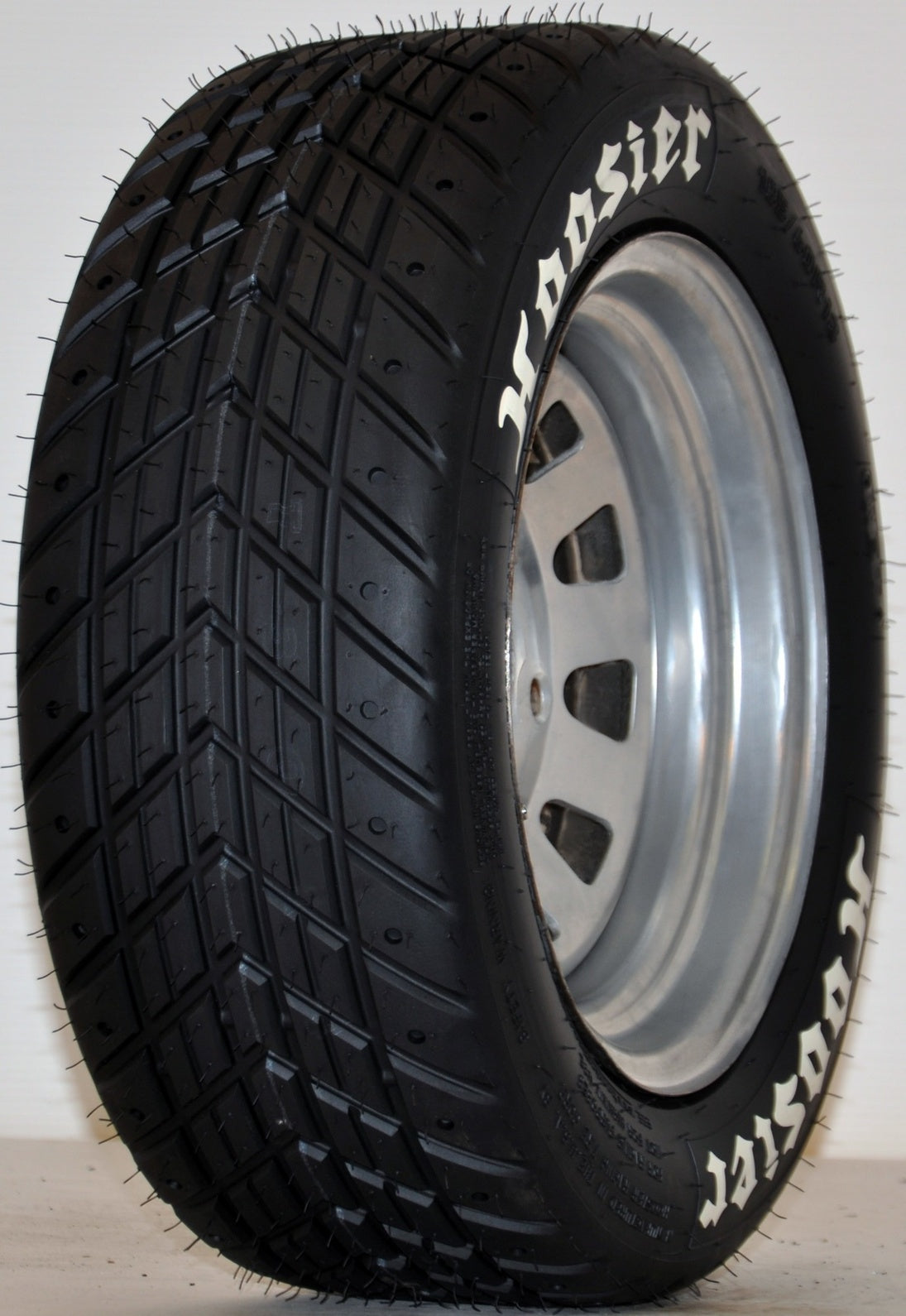 P185/65R-13 W2 SRF FRONT